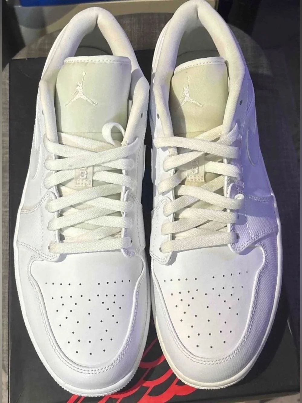 2015 Air Jordan 1 Low SE Triple white - 13M (slight discoloration tongue )